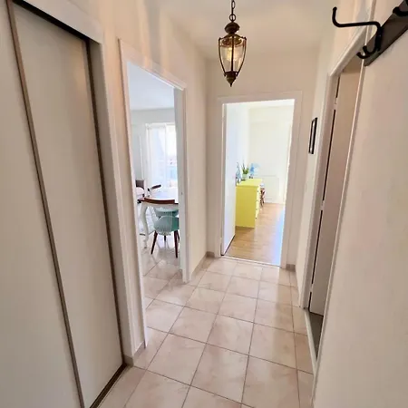 Juan Les Pins - Town Center - 4 People Apartment *