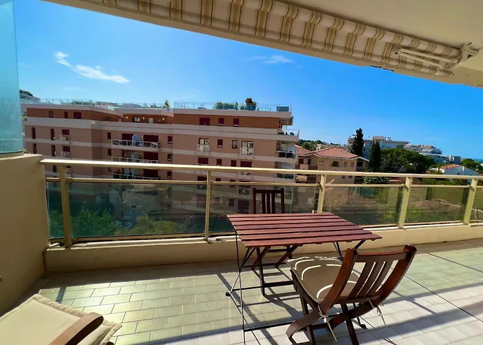 Juan Les Pins - Town Center - 4 People شقة *