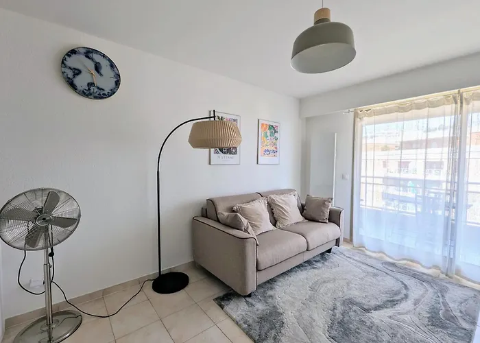 Juan Les Pins - Town Center - 4 People شقة