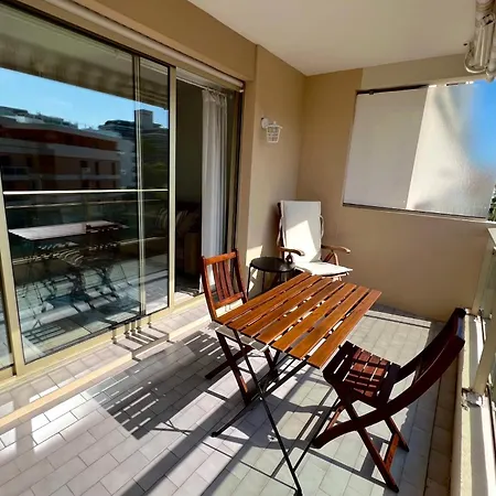 Juan Les Pins - Town Center - 4 People *